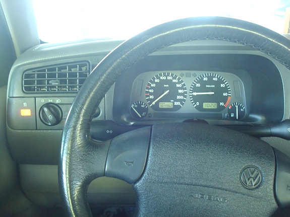 Volkswagen Vento 6 of 8