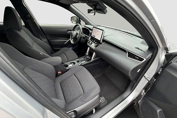 Toyota Corolla Cross 7 of 16