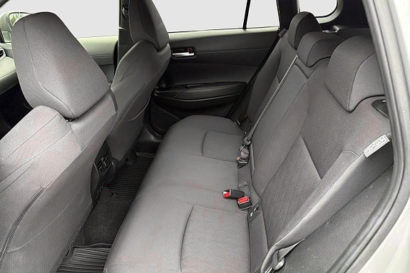 Toyota Corolla Cross 9 of 16