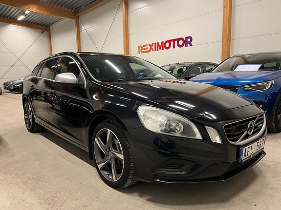 Volvo V60 2 of 18