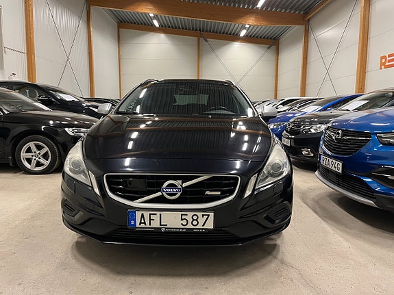 Volvo V60 7 of 18