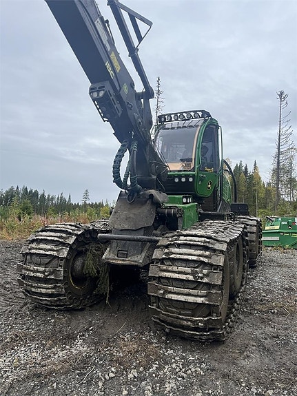 John Deere 1270G 7 of 24