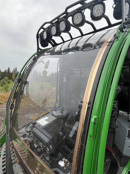 John Deere 1270G 22 of 24