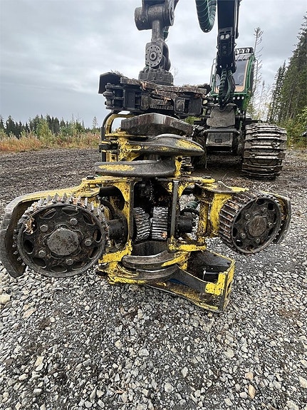John Deere 1270G 5 of 24