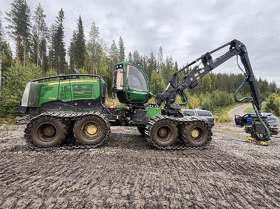 John Deere 1270G 9 of 24