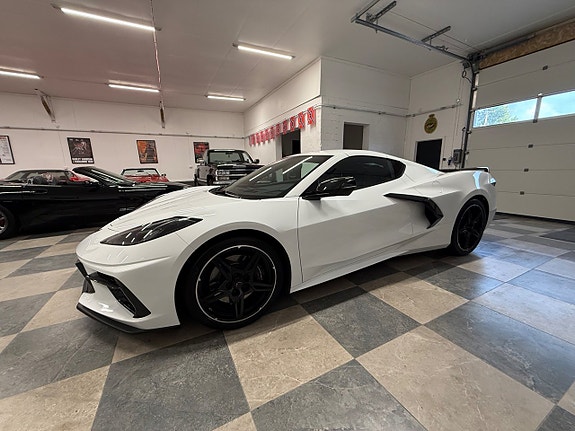 Chevrolet Corvette 8 of 24