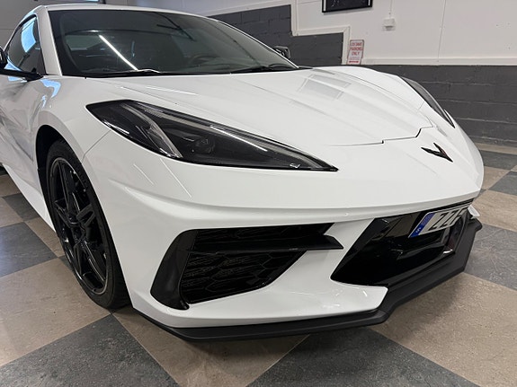 Chevrolet Corvette 5 of 24