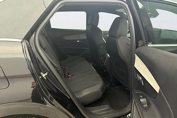 Peugeot 3008 8 of 10
