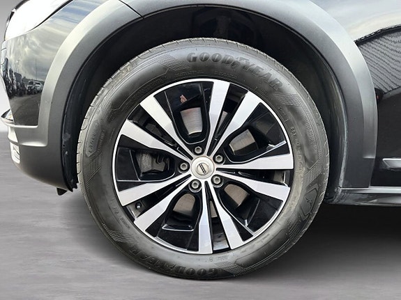 Volvo V90 Cross Country 8 of 20