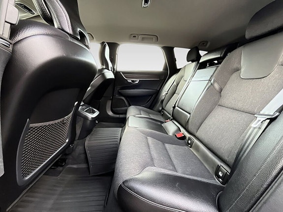 Volvo V90 Cross Country 11 of 20