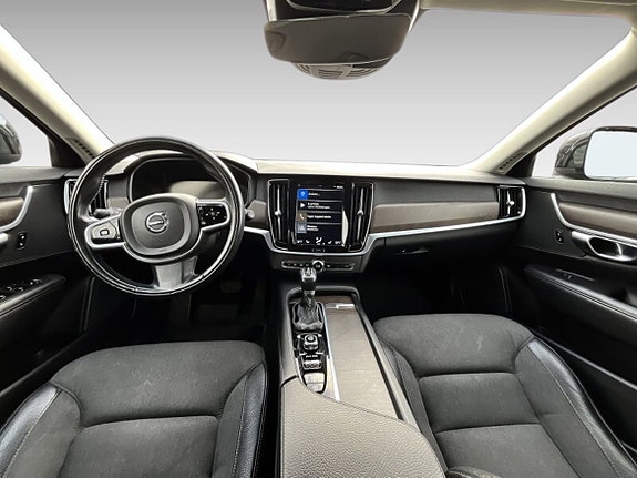 Volvo V90 Cross Country 13 of 20