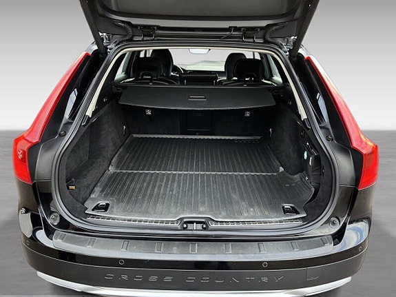 Volvo V90 Cross Country 20 of 20