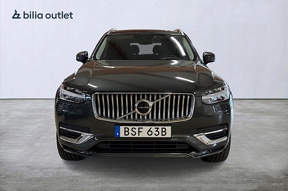 Volvo XC90 3 of 30