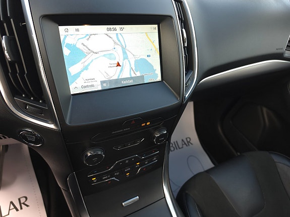 Ford S-MAX 12 of 16