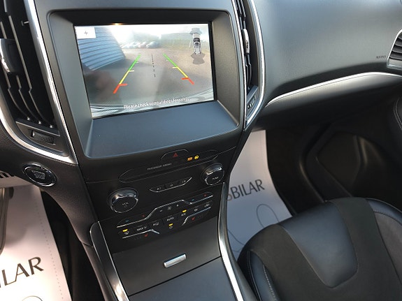 Ford S-MAX 13 of 16
