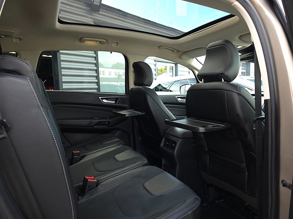 Ford S-MAX 10 of 16