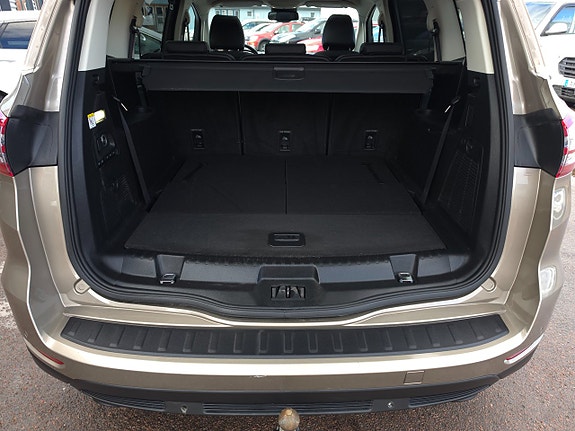 Ford S-MAX 16 of 16