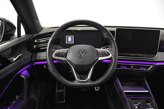 Volkswagen Tiguan 2 of 26