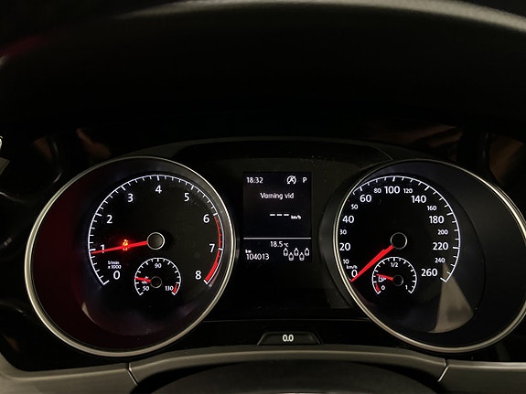 Volkswagen Touran 16 of 26