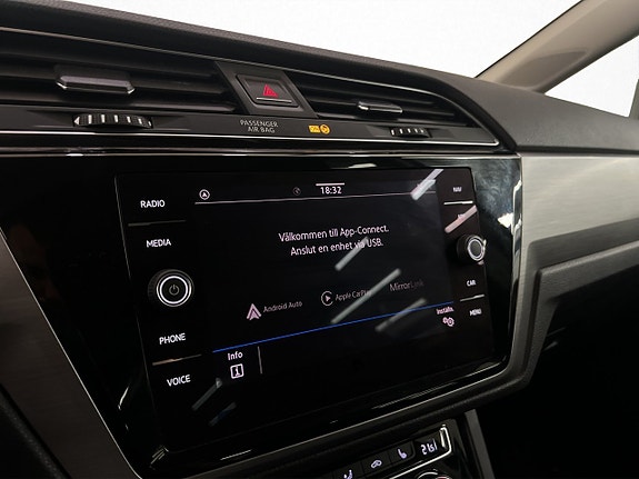 Volkswagen Touran 20 of 26