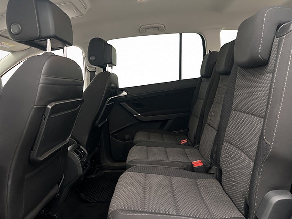 Volkswagen Touran 13 of 26