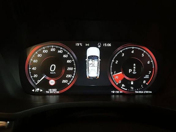 Volvo XC60 15 of 20