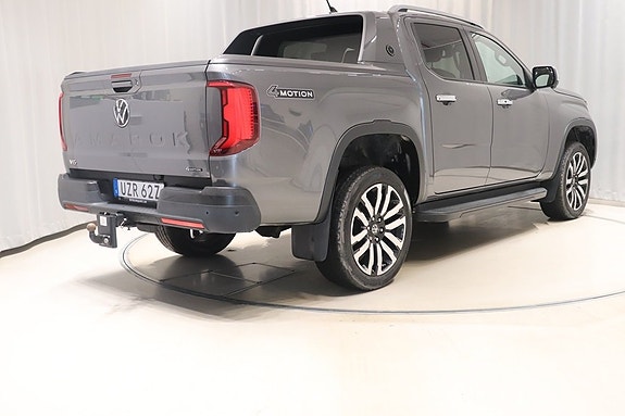 Volkswagen Amarok 4 of 12