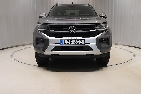 Volkswagen Amarok 2 of 12
