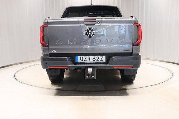 Volkswagen Amarok 5 of 12