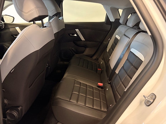 Citroen C4 6 of 12