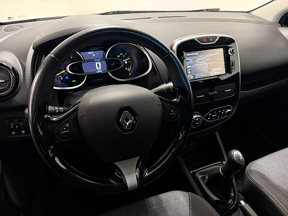Renault Clio 8 of 12