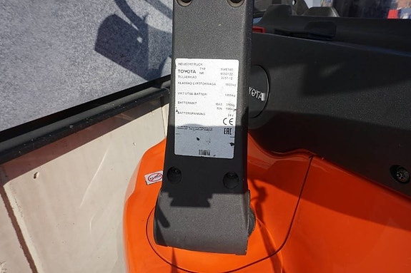 Toyota SWE160 4 of 9