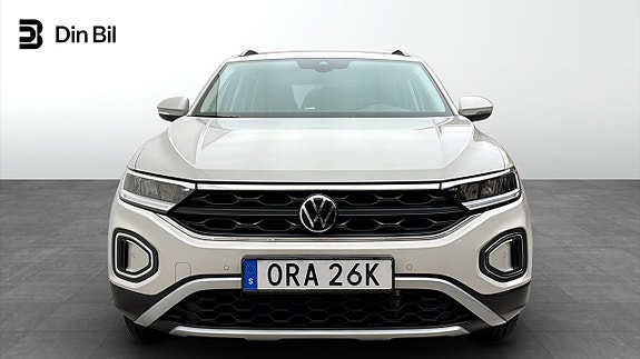 Volkswagen T-Roc 4 of 12