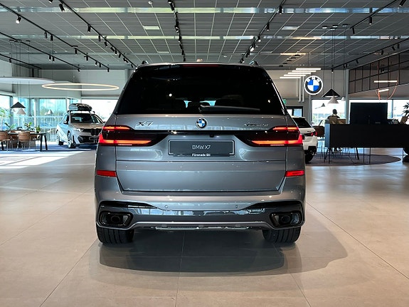 BMW X7 5 of 30