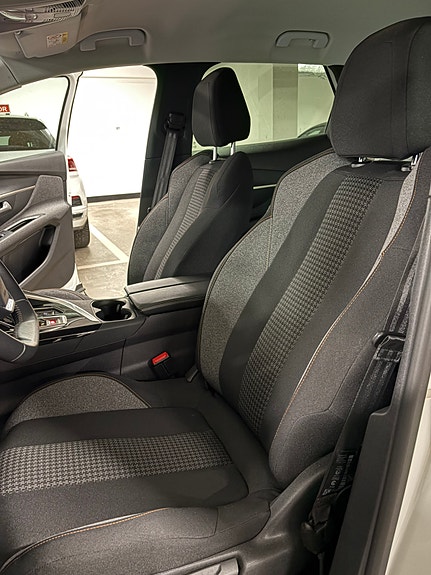 Peugeot 3008 10 of 12