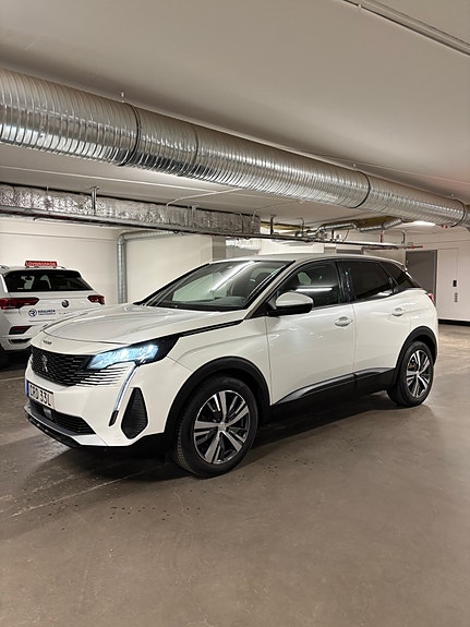 Peugeot 3008 2 of 12