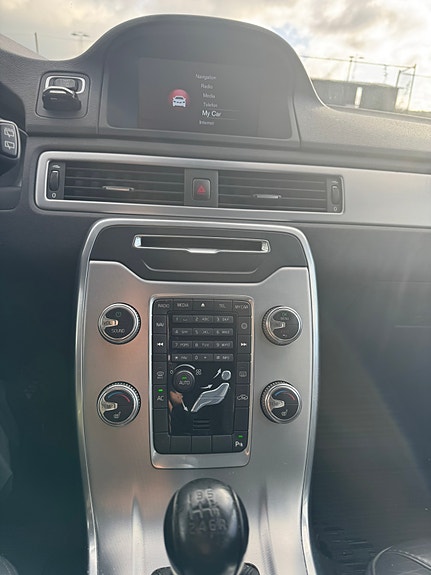 Volvo V70 8 of 10