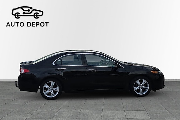 Honda Accord 3 of 10