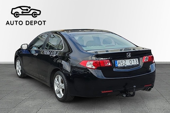 Honda Accord 4 of 10