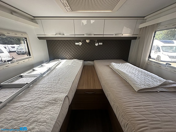 Adria MATRIX M 670SL * 5 Bältes plats * Solcell * Taksäng 17 of 21