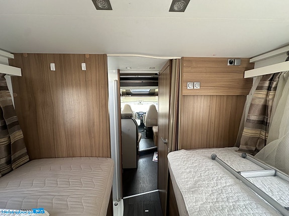 Adria MATRIX M 670SL * 5 Bältes plats * Solcell * Taksäng 18 of 21