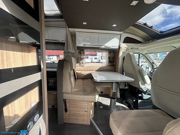 Adria MATRIX M 670SL * 5 Bältes plats * Solcell * Taksäng 7 of 21