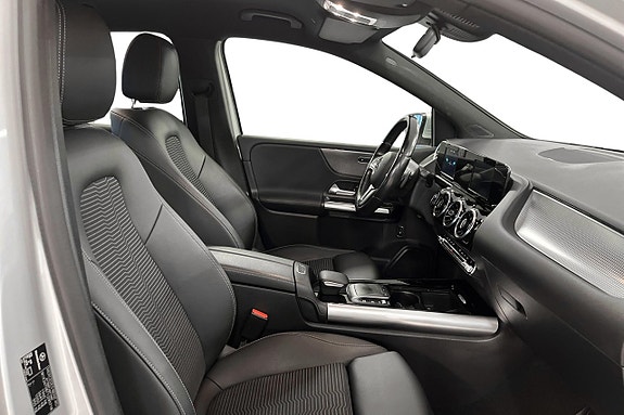 Mercedes-Benz B200 14 of 21