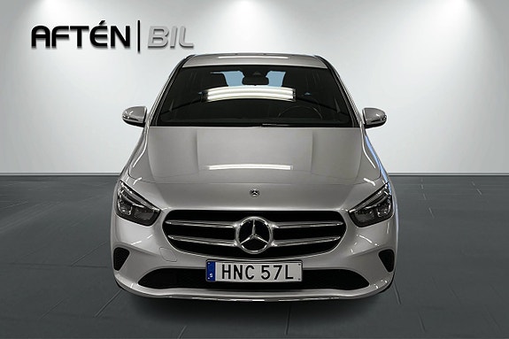 Mercedes-Benz B200 3 of 20