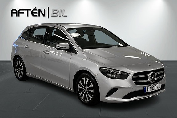 Mercedes-Benz B200 4 of 21