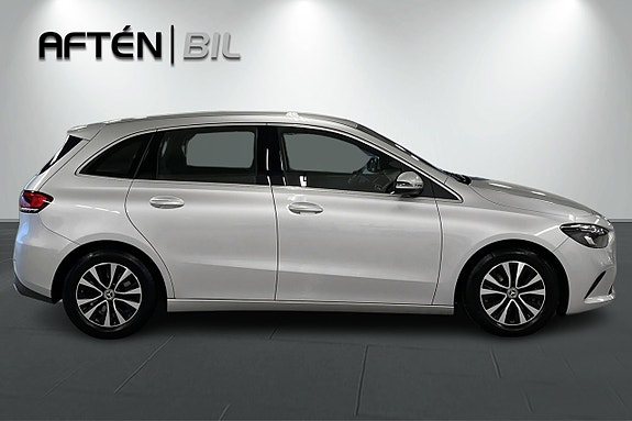 Mercedes-Benz B200 7 of 21