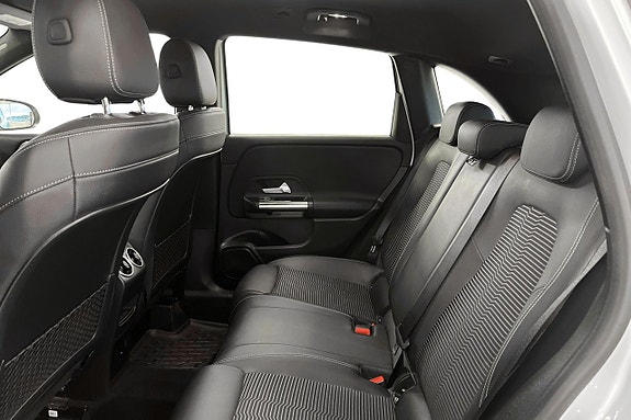 Mercedes-Benz B200 16 of 21