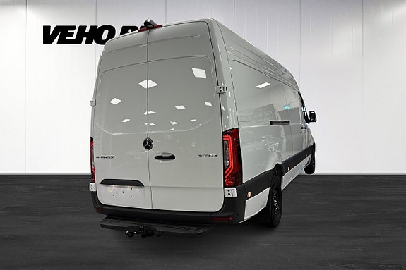 Mercedes-Benz Sprinter 317 3 of 16