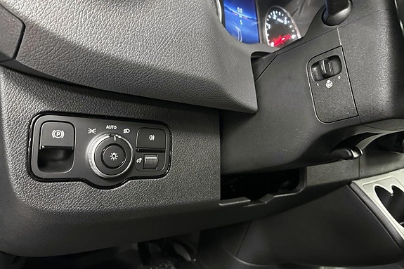 Mercedes-Benz Sprinter 317 14 of 16