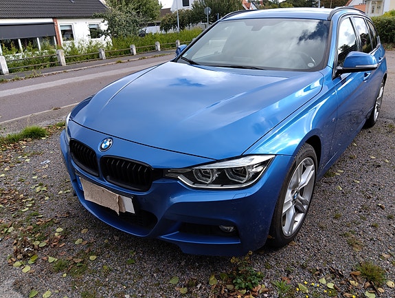 BMW 320d 2 of 8